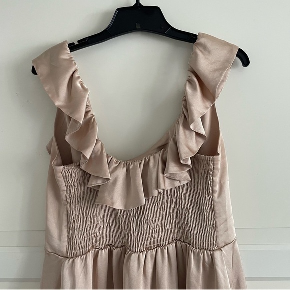 Show me your Mumu Alexis ruffled satin midi dress with belt 20316 - Picture 9 of 16